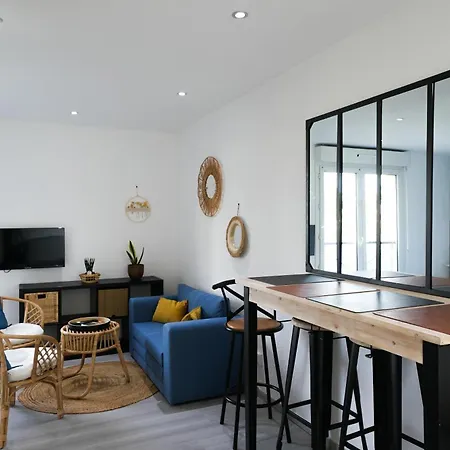 Cosy Gare Апартаменти *